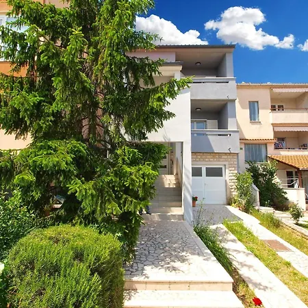 Fuer 5 Personen Ca 55 Qm In Pula, Istrien Istrische Riviera Apartment *